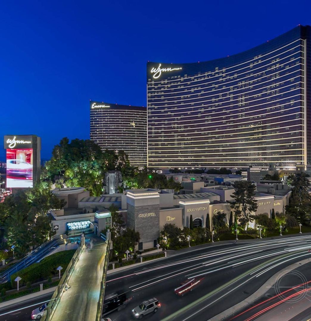 Wynn Las Vegas casino exterior photography at twilight
